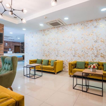 Capitol Hotel By Umbrella Tbilisi Exterior photo